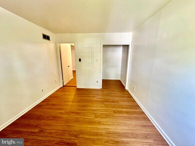 110 E 40th St, Wilmington, DE 19802 - photo 5