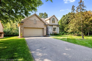 7065 Deerwood Trail unit 27, West Bloomfield, MI 48323 - photo 7