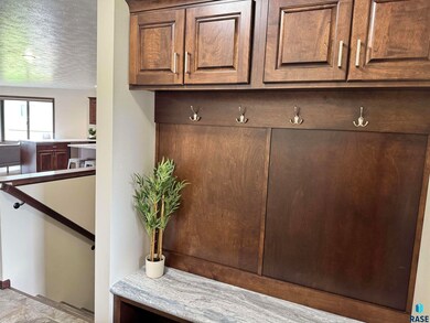 504 Cedar Dr, Harrisburg, SD 57032 - photo 5