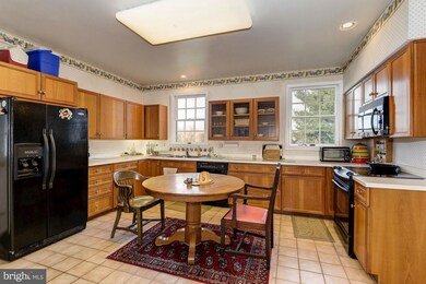 400 Warrenton Dr, Silver Spring, MD 20904 - photo 6