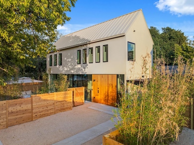 2014 Gathright Cove unit B, Austin, TX 78704 - photo 4