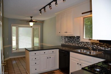 1939 Eastchester Dr unit A, High Point, NC 27265 - photo 2