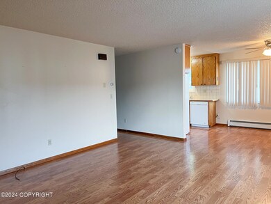 8607 Corbin Dr unit 2, Anchorage, AK 99507 - photo 2