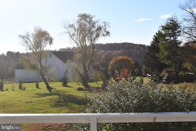 547 Mccarty Dr, Furlong, PA 18925 - photo 4