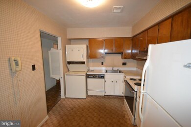 10630 Provincial Dr unit 5, Manassas, VA 20109 - photo 4