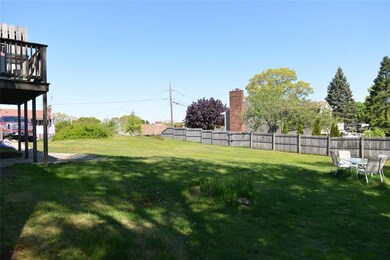 73 Newell St, West Warwick, RI 02893 - photo 4