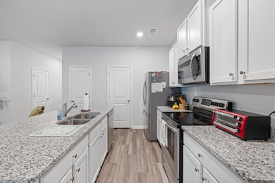 271 Oakwood Dr NW, Milledgeville, GA 31061 - photo 6