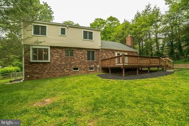 6211 Oak Hill Dr, Sykesville, MD 21784 - photo 3