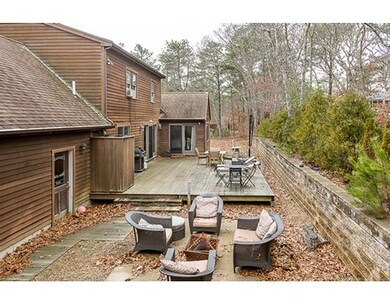 10 Pond View Cir, Vineyard Haven, MA 02568 - photo 3