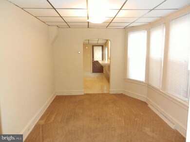 1356 Buttonwood St, Reading, PA 19604 - photo 4