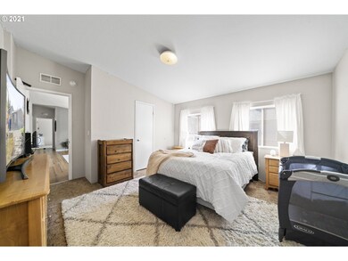 Bedroom, Primary