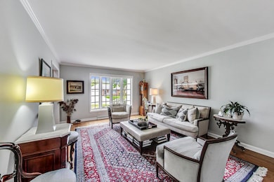 848 S Mitchell Ave, Elmhurst, IL 60126 - photo 3