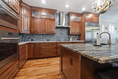 Solid Wood Cabinets