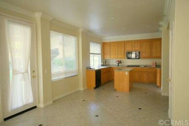 Large Kitchen for Informal Eating Area, Center Isl