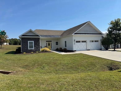 1119 Parkhall Rd, Huddleston, VA 24104 - photo 3