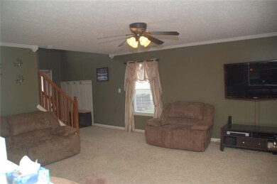 767 Scotch Pine Dr, Greenwood, IN 46143 - photo 2