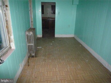 1233 Moss St, Reading, PA 19604 - photo 4