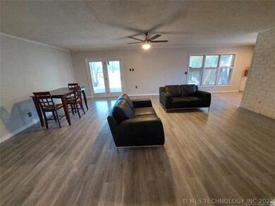 5122 S Hudson Place, Tulsa, OK 74135 - photo 3