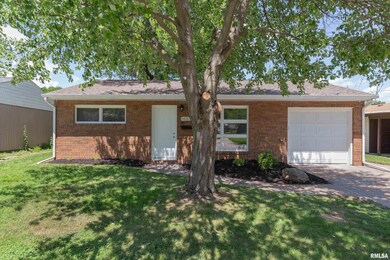 1480 W 29th St, Davenport, IA 52804 - photo 2