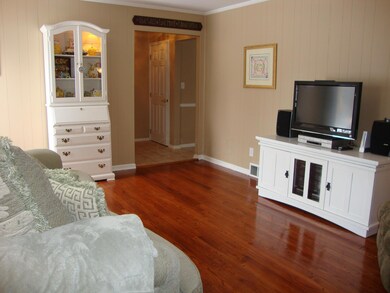 FAMILY ROOM - GREAT FLOORS