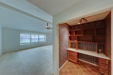 16315 Tibet Rd, Friendswood, TX 77546 - photo 3