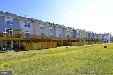 15608 John Diskin Cir unit 167, Woodbridge, VA 22191 - photo 2