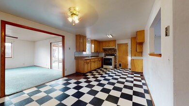 1313 NE Thompson Dr, Bend, OR 97701 - photo 7