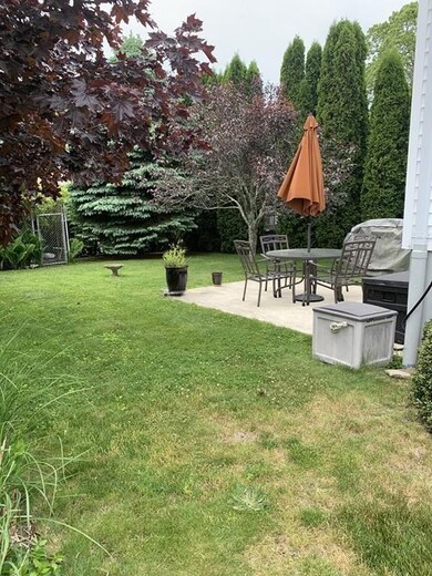 188 Rogers St, South Dartmouth, MA 02748 - photo 7