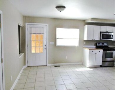 127 Hecla St unit 2, Uxbridge, MA 01569 - photo 3