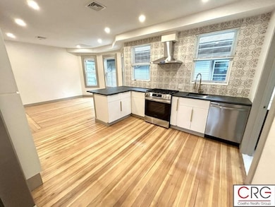 40 Central Rd unit 1, Somerville, MA 02143 - photo 2