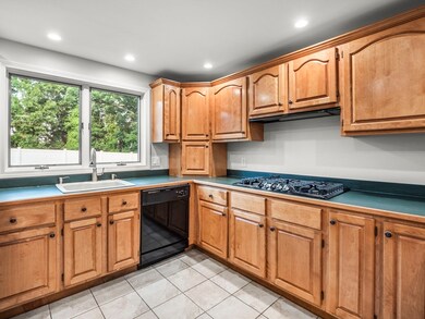 103 Camden St, Dracut, MA 01826 - photo 7