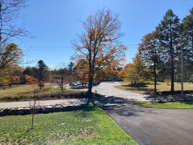 28 Spring St, Petersham, MA 01366 - photo 4