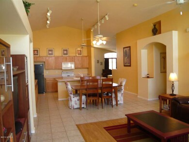 Kitchen/Family room