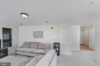 2047 Hunting Ridge Dr, Owings Mills, MD 21117 - photo 6