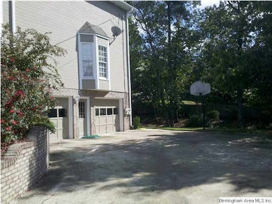 Large flat driveway!
