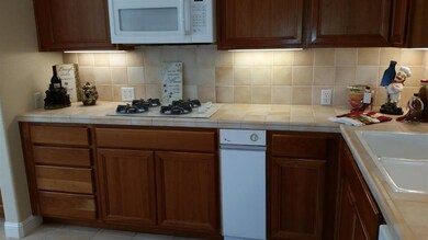 unlisted-address, Palo Alto, CA 94306 - photo 4