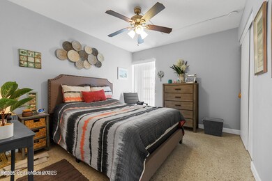 250 BANANA RIVER BEDROOM 1