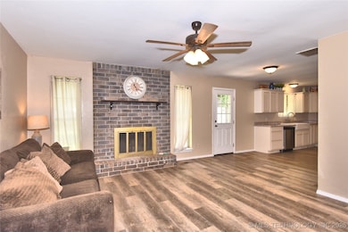 642 E 138th Place, Glenpool, OK 74033 - photo 5