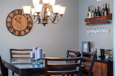 3753 Greenbriar Dr, Columbus, IN 47203 - photo 5