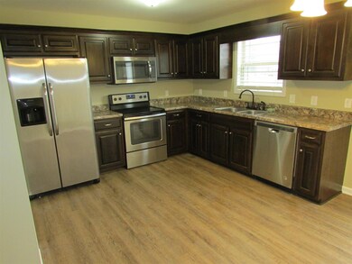 526 Skinner Flat Rd, Manchester, TN 37355 - photo 6