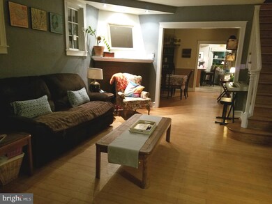 2429 Wynnefield Dr, Havertown, PA 19083 - photo 3