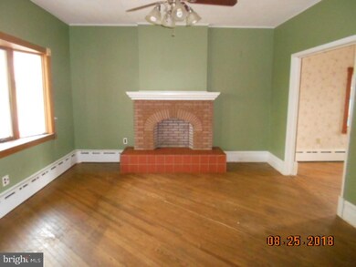 605 Arlington St, Tamaqua, PA 18252 - photo 3