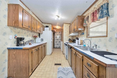 20314 Great Lake St, Waller, TX 77484 - photo 6