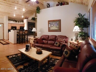 007_Living Room