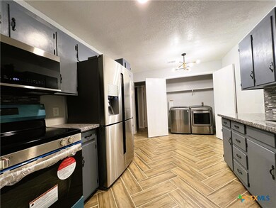 303 Erby Ave unit D, Copperas Cove, TX 76522 - photo 4