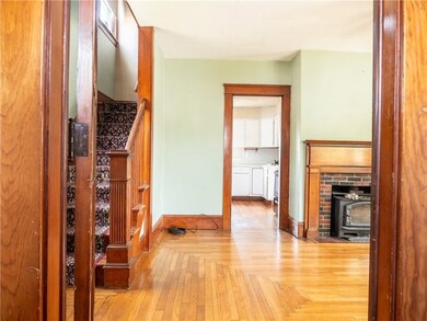 11 Sagamore St, Newport, RI 02840 - photo 5