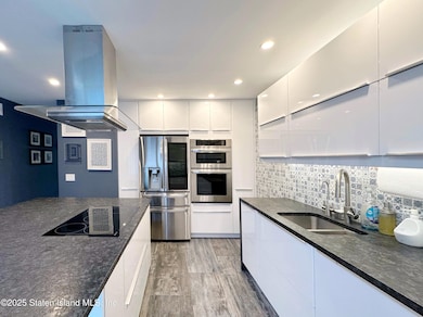 586 Oder Ave, Staten Island, NY 10304 - photo 7