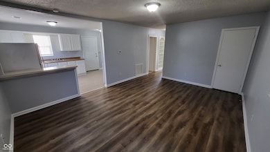 6149 Commodore Dr, Indianapolis, IN 46219 - photo 6