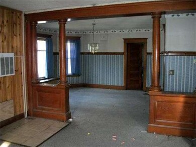 877 Main St, Holyoke, MA 01040 - photo 3