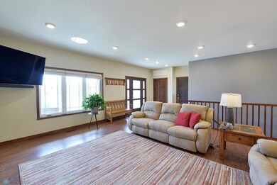 Grand Upper Living Space